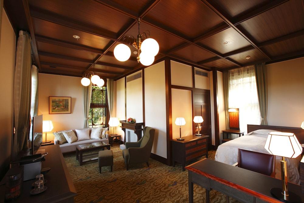 Nara Hotel 5*